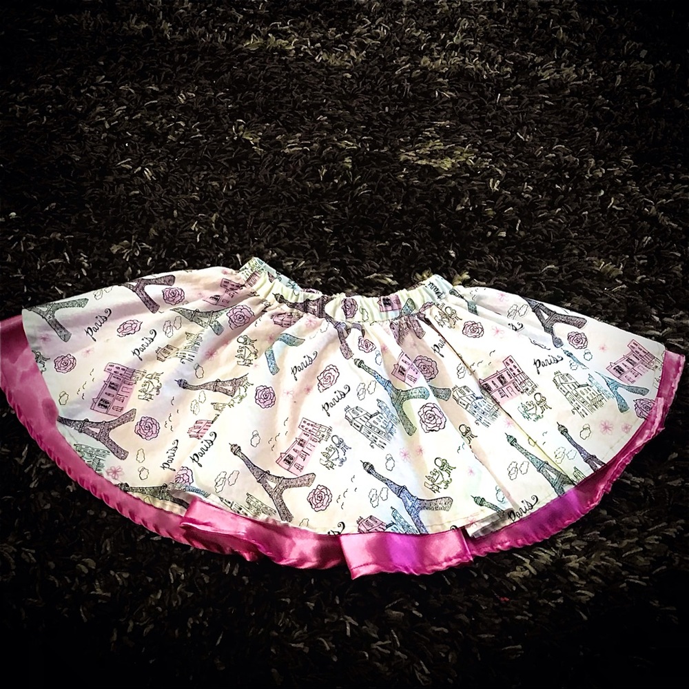 Skirt with iffel towers